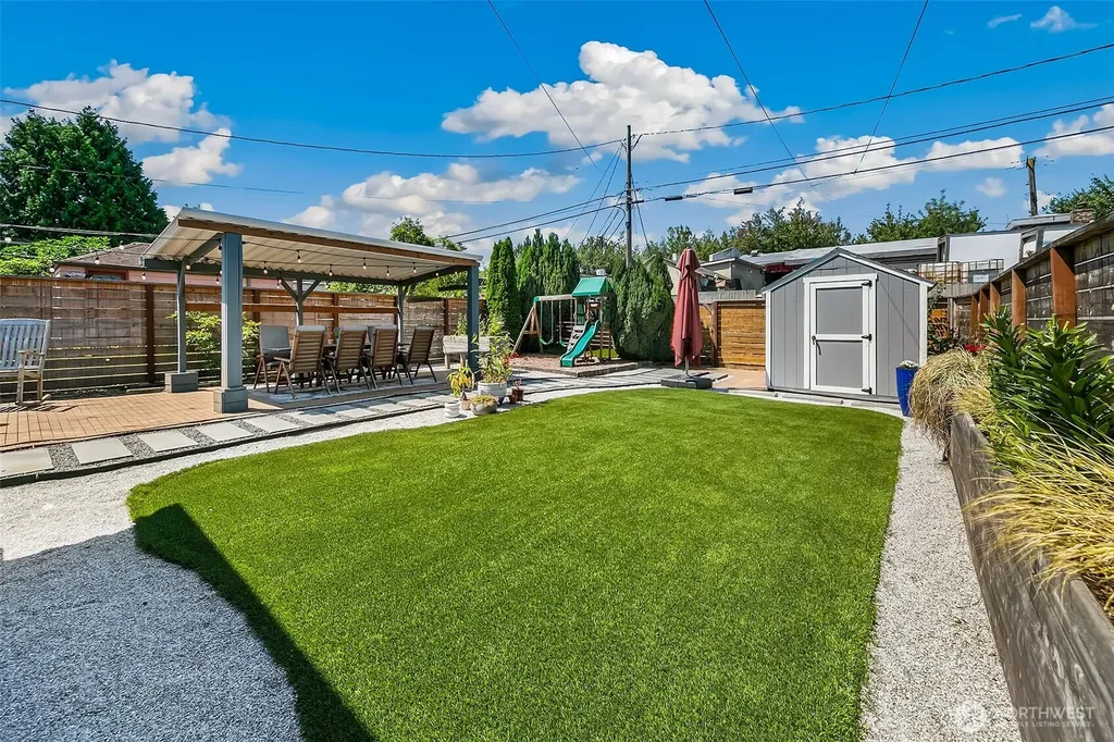 4861 24th Avenue S Seattle WA 98108