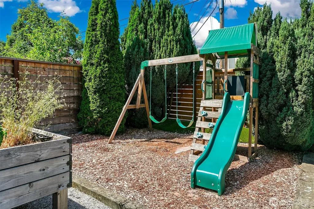 4861 24th Avenue S Seattle WA 98108