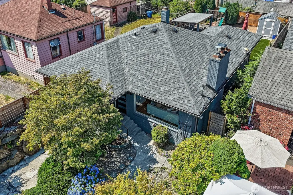 4861 24th Avenue S Seattle WA 98108