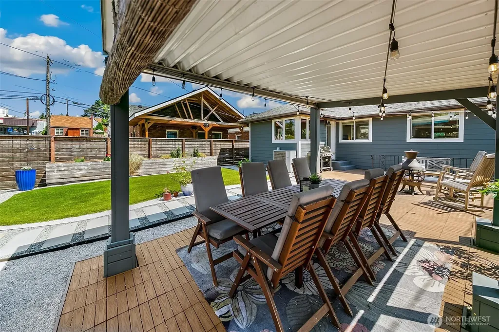4861 24th Avenue S Seattle WA 98108