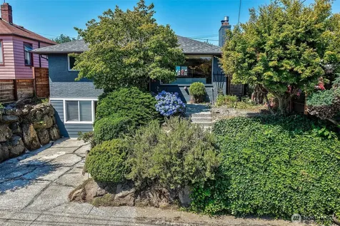 4861 24th Avenue S Seattle WA 98108