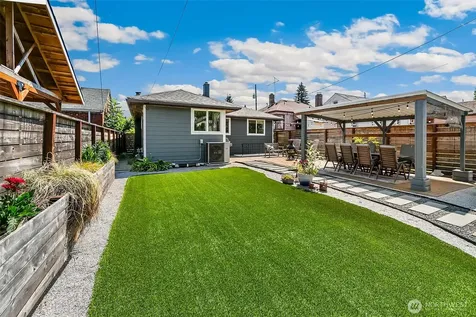 4861 24th Avenue S Seattle WA 98108