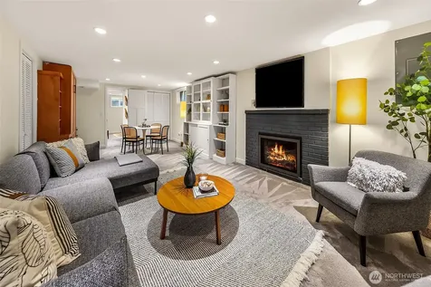 4861 24th Avenue S Seattle WA 98108