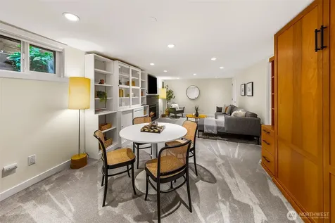 4861 24th Avenue S Seattle WA 98108