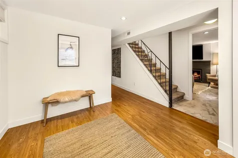 4861 24th Avenue S Seattle WA 98108