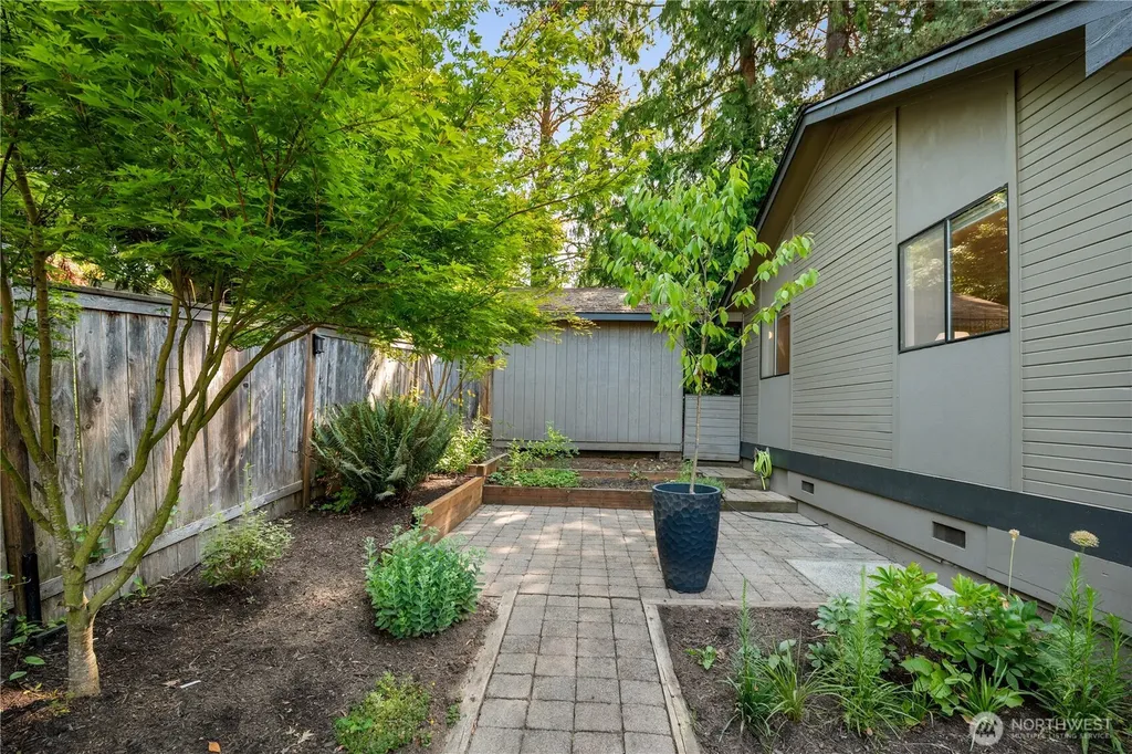 26716 NE Cherry Street Duvall WA 98019