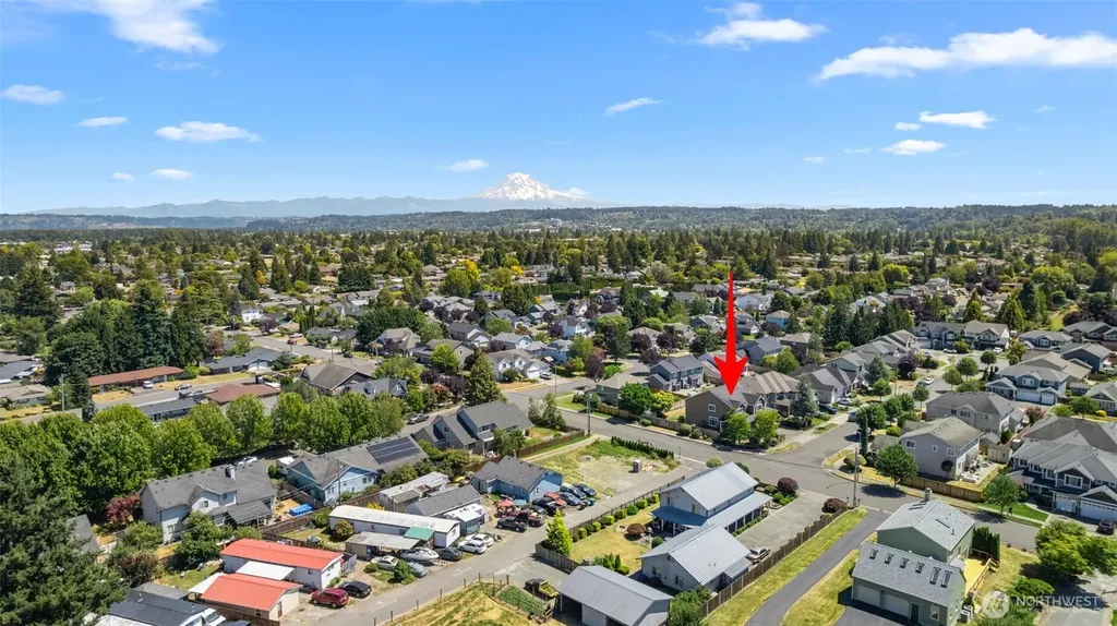 1213 24th Street NW Puyallup WA 98371