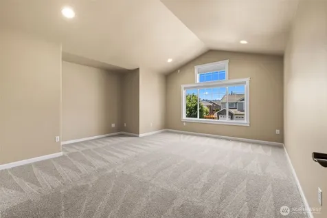 1213 24th Street NW Puyallup WA 98371