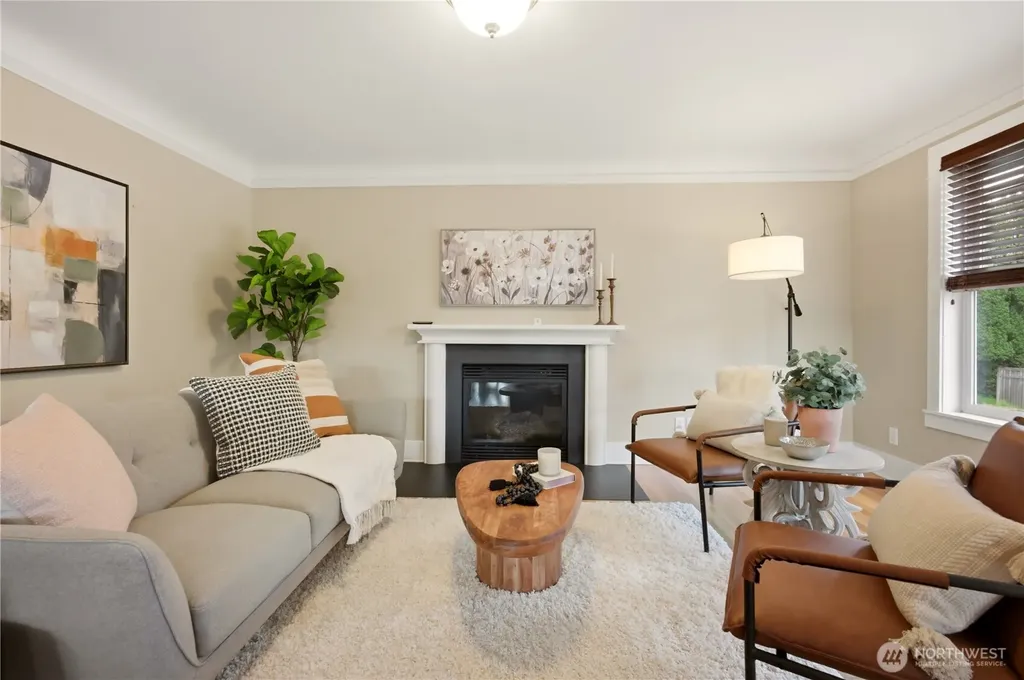 8903 3rd Avenue NW Seattle WA 98117