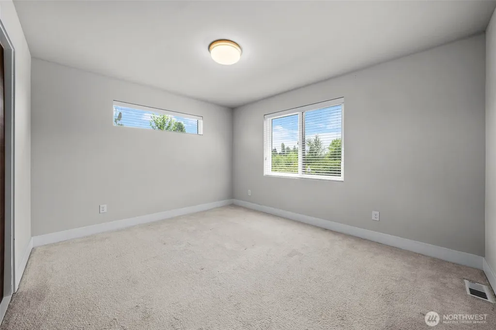 12229 SE 251st Place Kent WA 98030