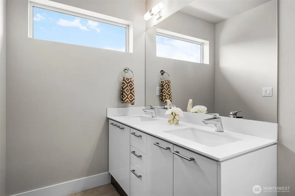12229 SE 251st Place Kent WA 98030