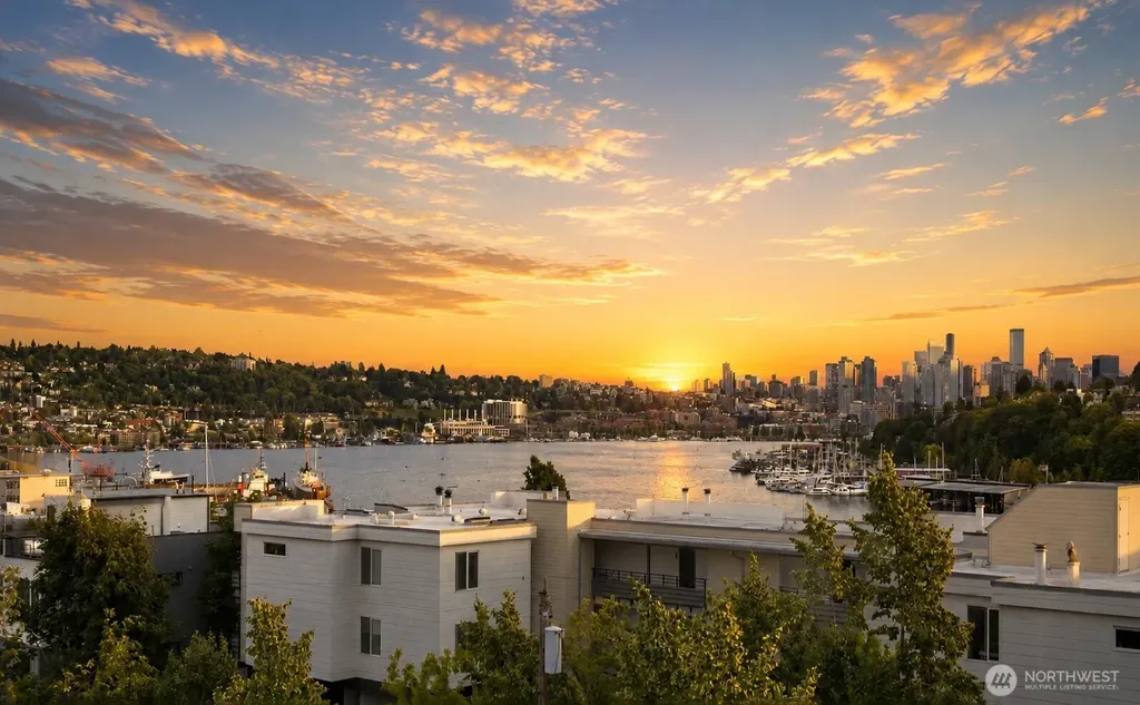 936 N 35th Street Seattle WA 98103