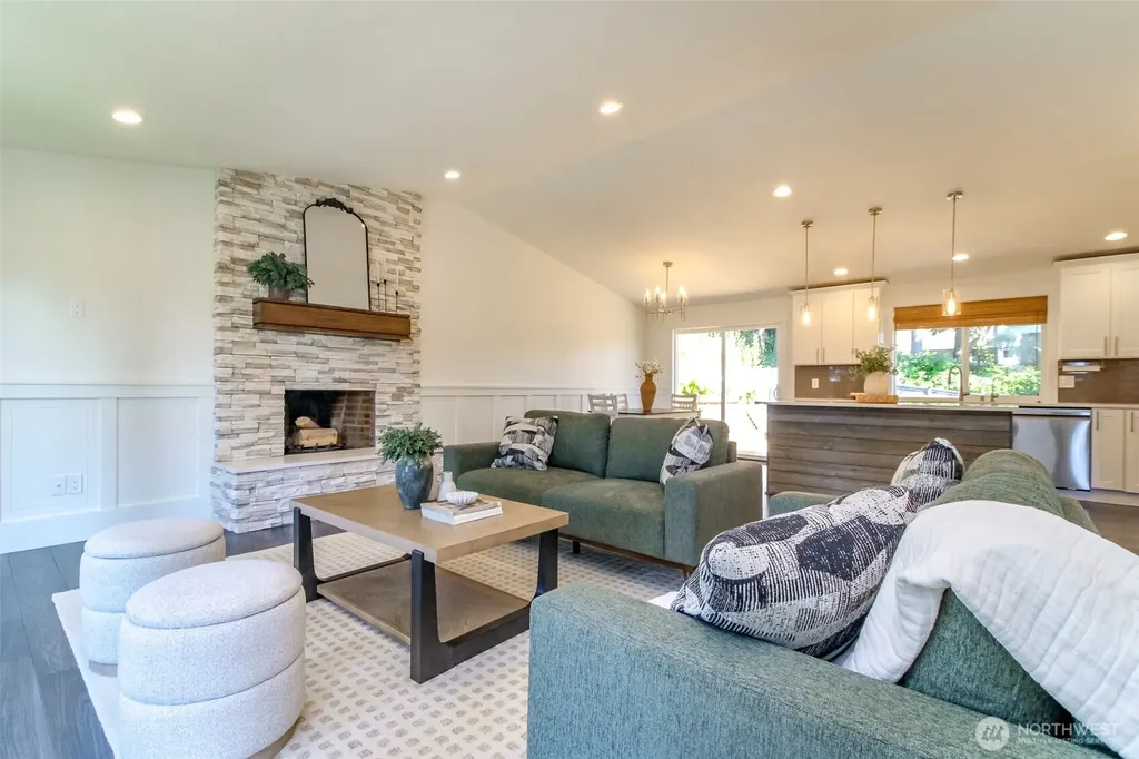 6109 50 St Court W University Place WA 98467