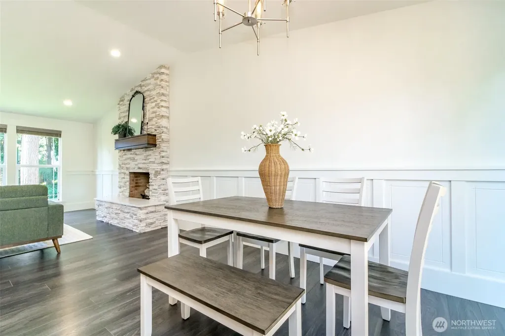 6109 50 St Court W University Place WA 98467