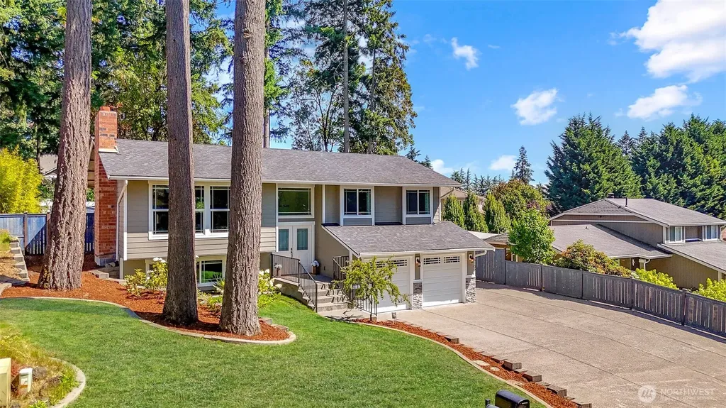 6109 50 St Court W University Place WA 98467