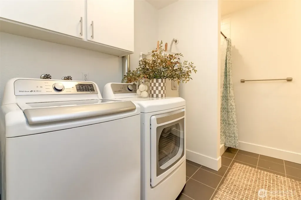 6109 50 St Court W University Place WA 98467