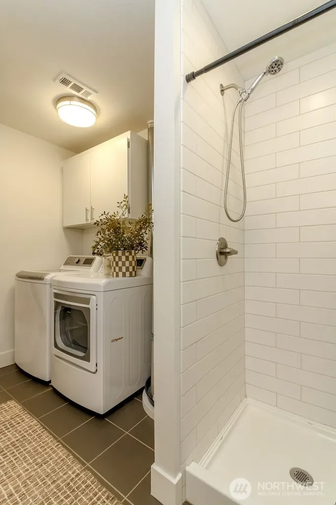6109 50 St Court W University Place WA 98467