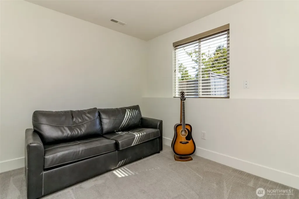 6109 50 St Court W University Place WA 98467