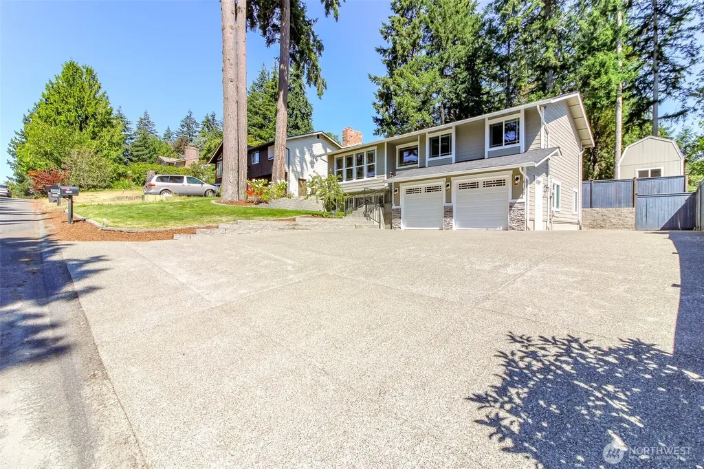 6109 50 St Court W University Place WA 98467