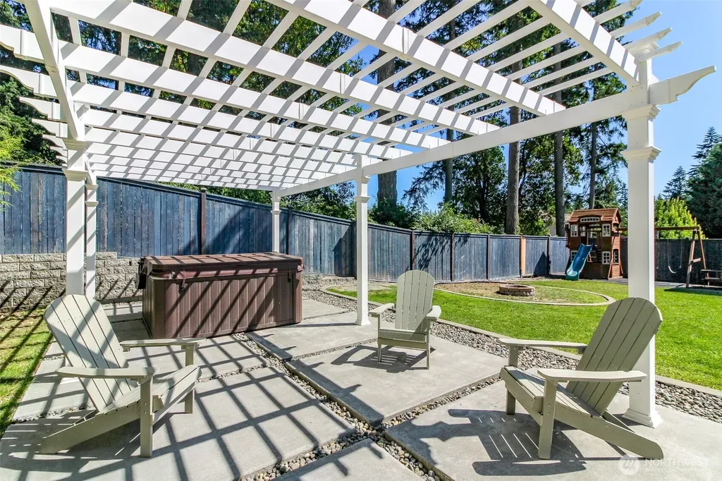 6109 50 St Court W University Place WA 98467