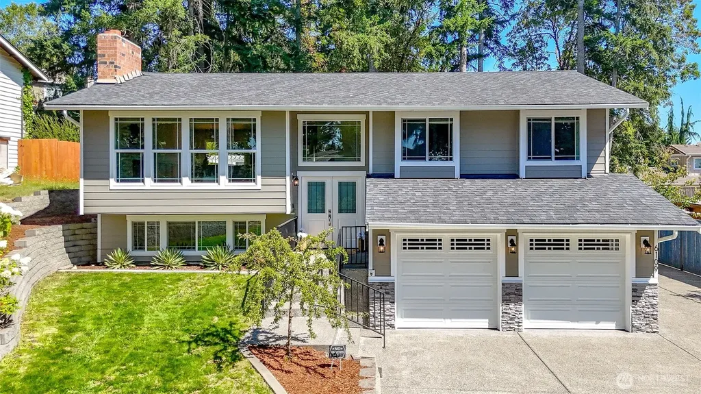 6109 50 St Court W University Place WA 98467