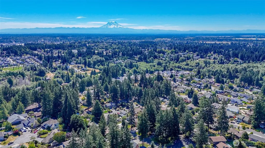 6109 50 St Court W University Place WA 98467