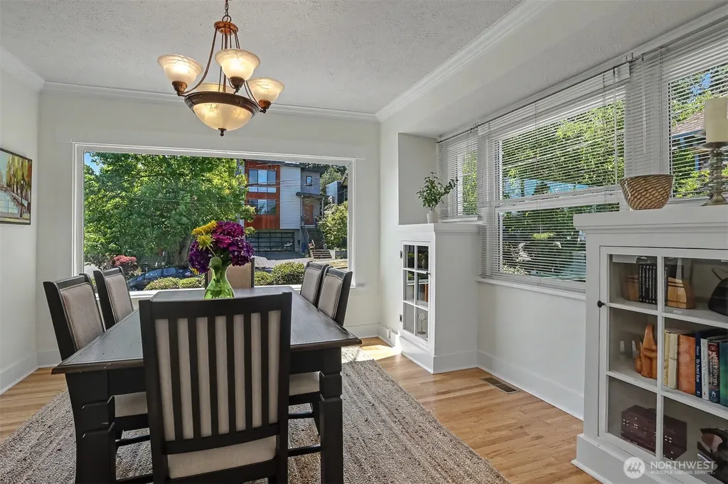 322 N 81st Street Seattle WA 98103
