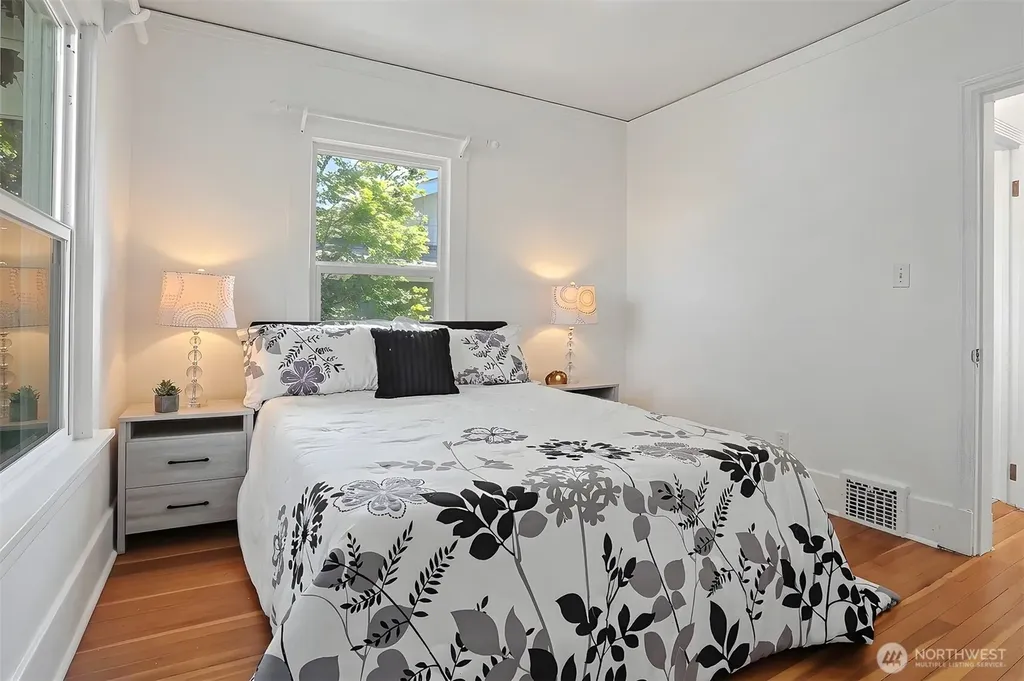 322 N 81st Street Seattle WA 98103