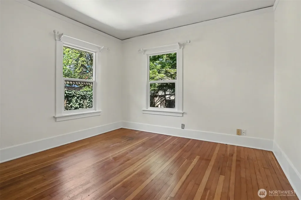 322 N 81st Street Seattle WA 98103