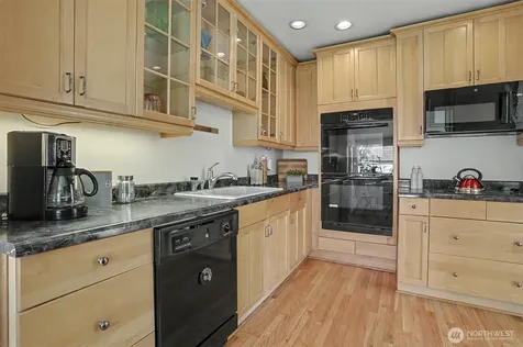 322 N 81st Street Seattle WA 98103