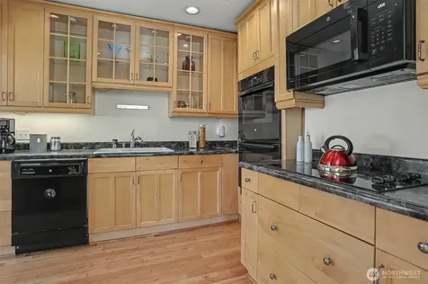 322 N 81st Street Seattle WA 98103