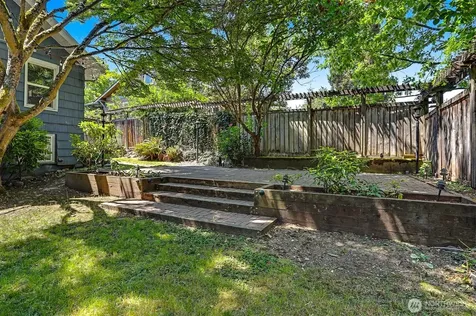 322 N 81st Street Seattle WA 98103