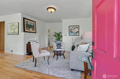 322 N 81st Street Seattle WA 98103