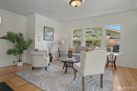 322 N 81st Street Seattle WA 98103