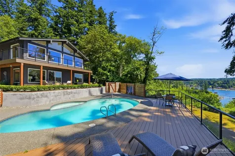 164 Madrona Drive NW Gig Harbor WA 98335