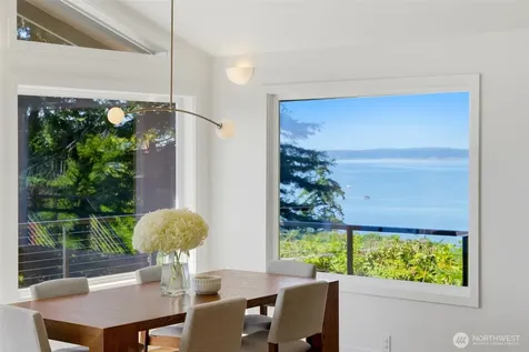 164 Madrona Drive NW Gig Harbor WA 98335