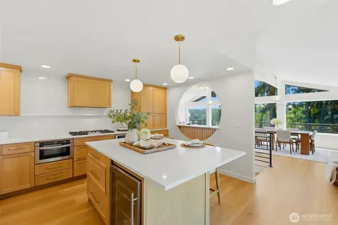 164 Madrona Drive NW Gig Harbor WA 98335