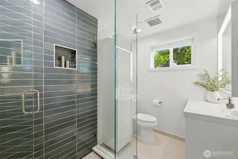 164 Madrona Drive NW Gig Harbor WA 98335
