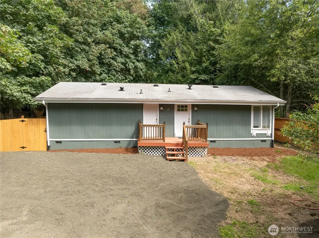 31 E Earll Drive Shelton WA 98584