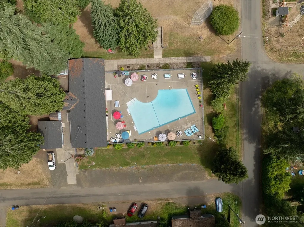 31 E Earll Drive Shelton WA 98584