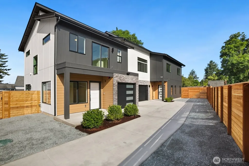 508 SW 137th Street Burien WA 98166