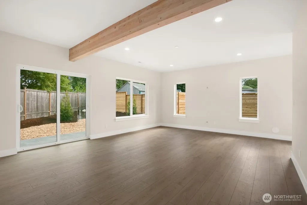 508 SW 137th Street Burien WA 98166
