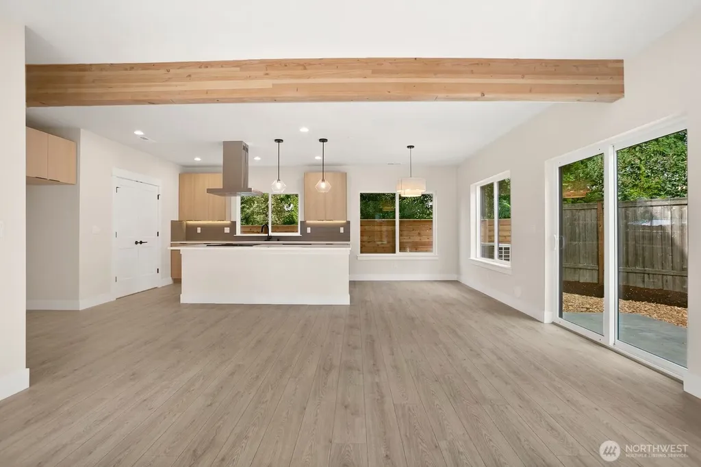 508 SW 137th Street Burien WA 98166