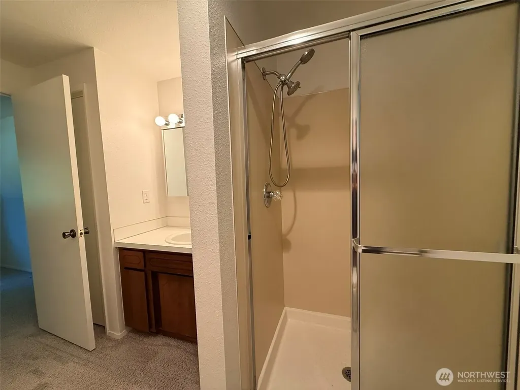 13921 217th Avenue SE Issaquah WA 98027