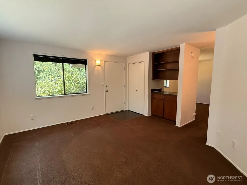 13921 217th Avenue SE Issaquah WA 98027