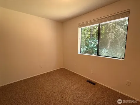 13921 217th Avenue SE Issaquah WA 98027