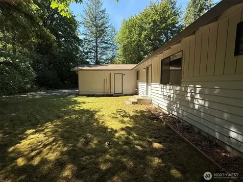 13921 217th Avenue SE Issaquah WA 98027