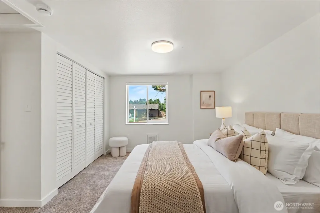 24305 58th Place W Mountlake Terrace WA 98043