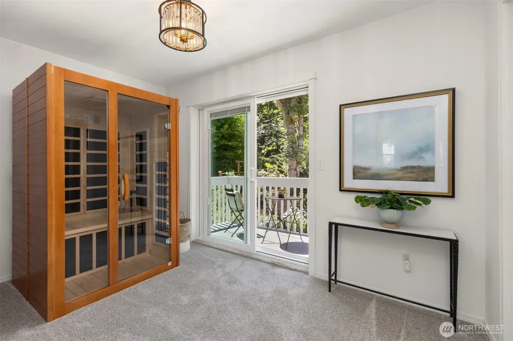 633 Klickitat Place NE Bainbridge Island WA 98110
