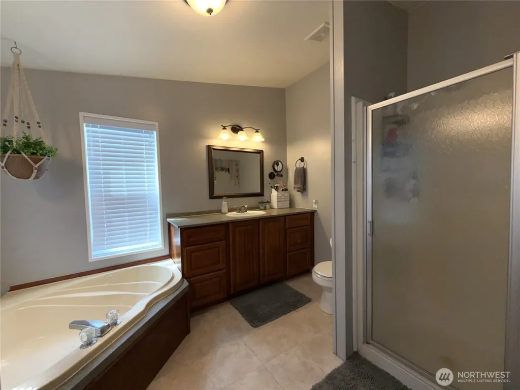 27 Heron Loop Republic WA 99166